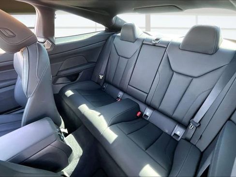 Used 2025 BMW 430i Coupe w/ Premium Package image 26