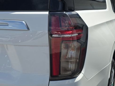 Certified 2021 Chevrolet Suburban High Country w/ Premium Package AWD/4WD image 8