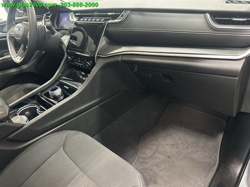 Used 2023 Jeep Grand Cherokee L Laredo w/ Luxury Tech Group I AWD/4WD image 5
