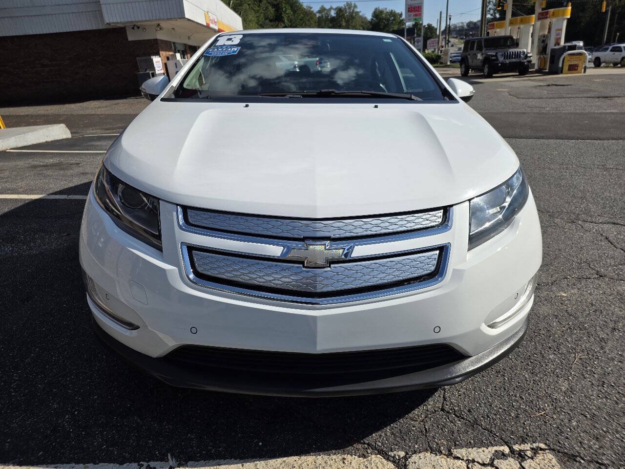 Used 2013 Chevrolet Volt w/ Enhanced Safety Package 2 FWD image 9