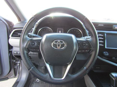 Used 2018 Toyota Camry SE image 13