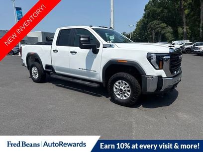 Used 2025 GMC Sierra 2500 Pro w/ Convenience Package