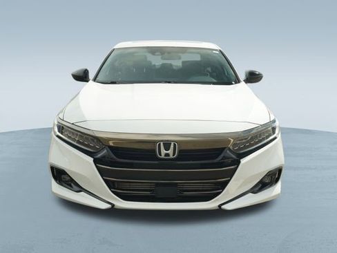 Used 2022 Honda Accord Sport image 2
