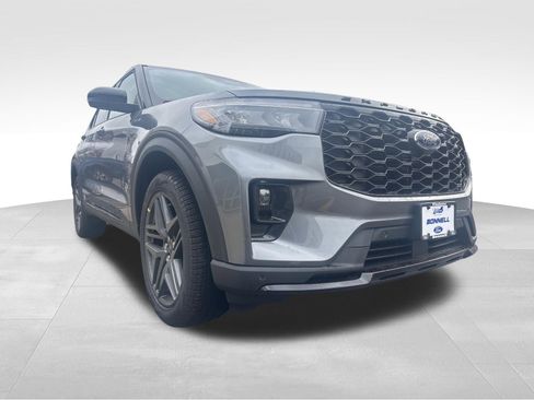 New 2026 Ford Explorer ST-Line image 9