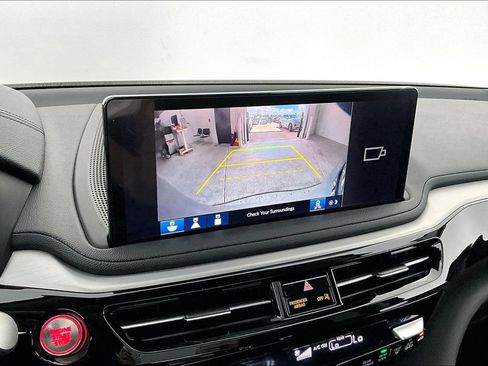 Certified 2025 Acura MDX FWD image 29