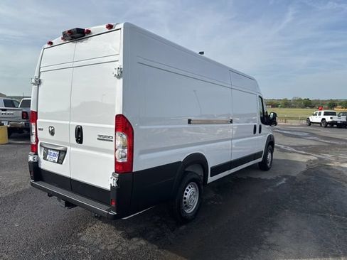 New 2026 RAM ProMaster 3500 w/ Premium Convenience Group FWD image 5
