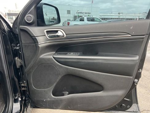 Used 2020 Jeep Grand Cherokee Limited X image 10