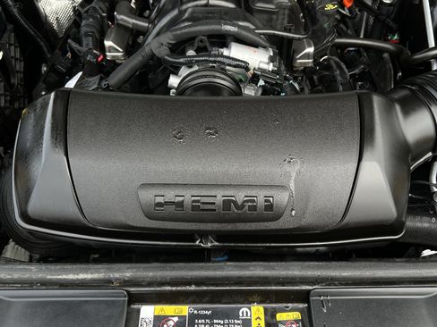 Used 2025 Dodge Durango R/T image 28