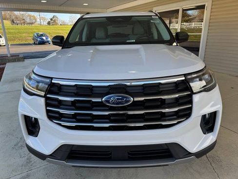 New 2026 Ford Explorer Active w/ Active Comfort Package image 11