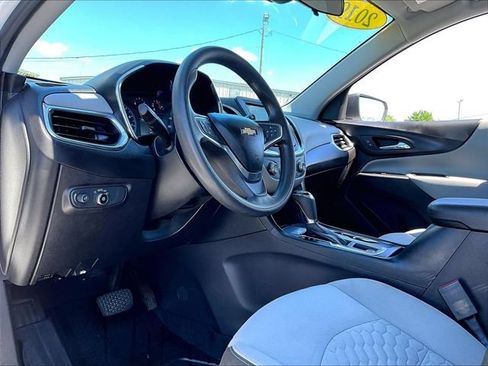 Used 2019 Chevrolet Equinox LS w/ LPO, Floor Liner Package FWD image 8