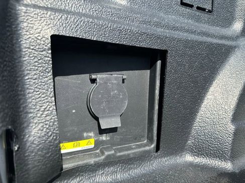 Used 2023 Ford F150 Lariat w/ Equipment Group 502A High image 24