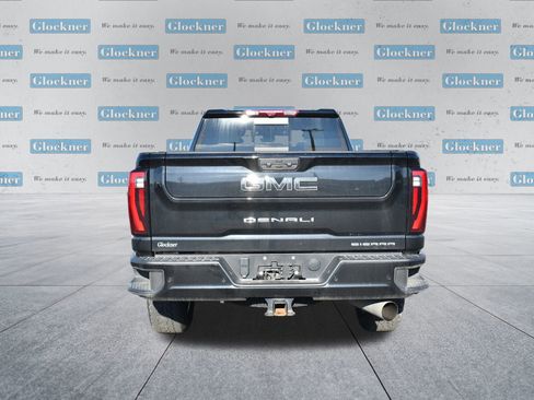 Used 2024 GMC Sierra 2500 Denali Ultimate image 7