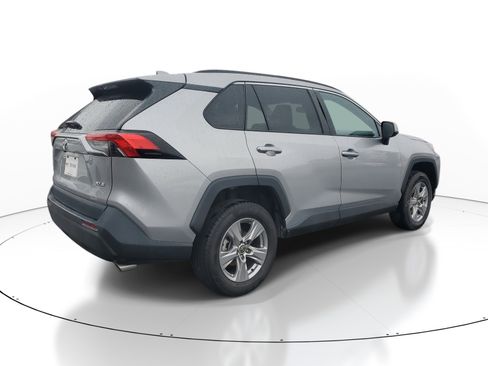 Used 2023 Toyota RAV4 XLE image 6