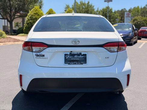 Used 2024 Toyota Corolla LE FWD image 11