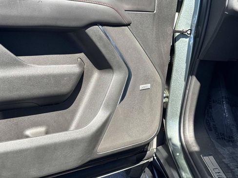 Used 2023 Chevrolet Suburban RST RWD image 21