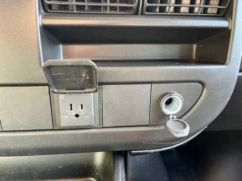 Used 2022 Chevrolet Express 2500 w/ Driver Convenience Package image 30