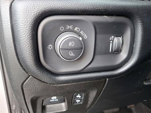 Used 2022 RAM 1500 Big Horn image 24