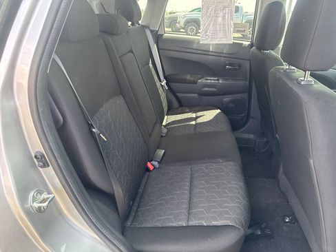 Used 2025 Mitsubishi Outlander Sport ES AWD/4WD image 12