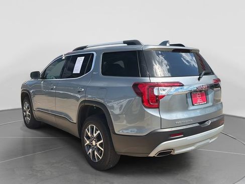Used 2023 GMC Acadia SLT w/ Preferred Package FWD image 6