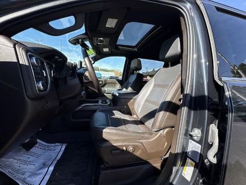 Used 2023 GMC Sierra 3500 Denali w/ Denali Ultimate Package image 20