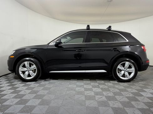 Used 2019 Audi Q5 2.0T Premium w/ Convenience Package AWD/4WD image 2