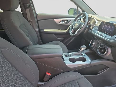 Used 2021 Chevrolet Blazer L FWD image 10