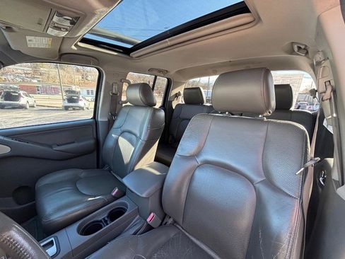 Used 2005 Nissan Frontier LE w/ (X01) Leather Pkg image 28