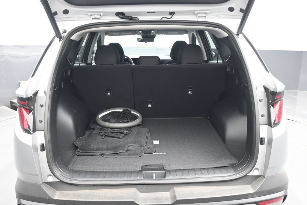 Used 2026 Hyundai Tucson SEL Plus FWD image 11