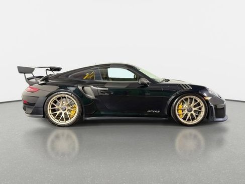 Used 2018 Porsche 911 GT2 RS w/ Weissach Package RWD image 2