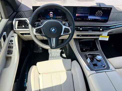 New 2026 BMW X5 xDrive50e w/ Executive Package AWD/4WD image 17