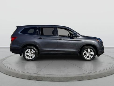 Used 2018 Honda Pilot LX image 8