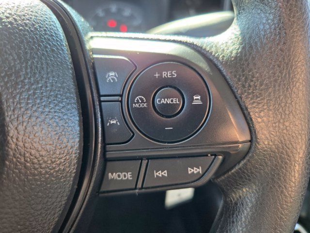 Used 2025 Toyota Corolla LE FWD image 31