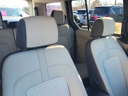 Used 2020 Ford Transit Connect XLT image 19