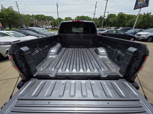 Used 2022 Nissan Frontier S AWD/4WD image 9