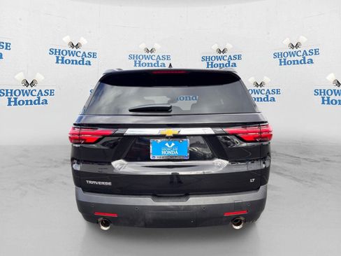 Used 2022 Chevrolet Traverse LT FWD image 7
