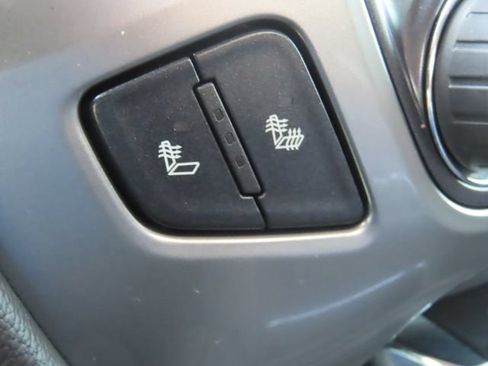 Used 2015 Chevrolet Silverado 1500 LT AWD/4WD image 4
