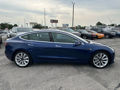 Used 2020 Tesla Model 3 Long Range image 32