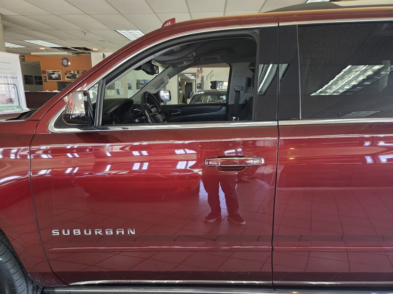 Used 2020 Chevrolet Suburban Premier w/ Max Trailering Package AWD/4WD image 44