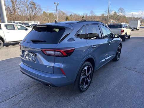 Used 2023 Ford Escape ST-Line Select w/ Tech Pack #1 image 6