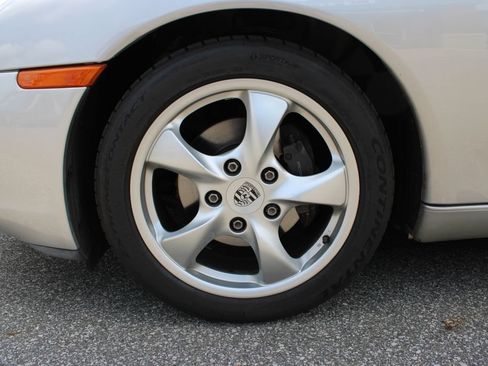 Used 2001 Porsche Boxster RWD image 22