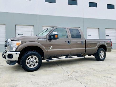 Used 2015 Ford F250 XLT w/ XLT Premium Package image 1