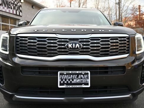Used 2020 Kia Telluride S w/ S 8 Passenger Seating Package image 11