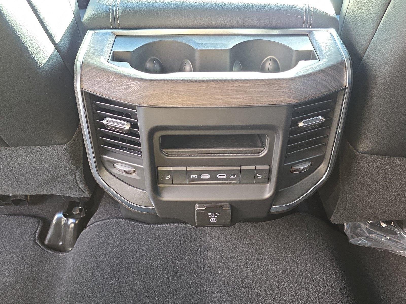 New 2026 RAM 2500 Laramie AWD/4WD image 30