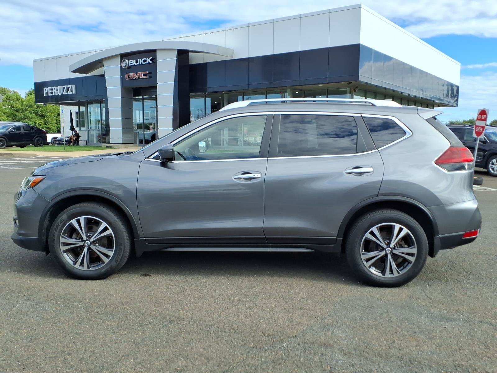 Used 2019 Nissan Rogue SV w/ Sun & Sound Touring Package AWD/4WD image 7