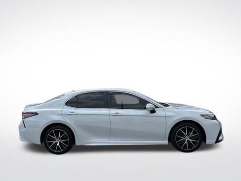 Used 2023 Toyota Camry SE FWD image 17