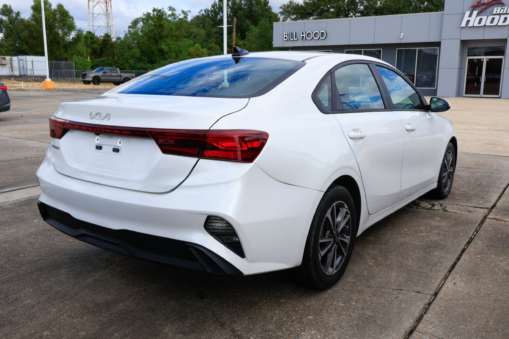Used 2024 Kia Forte LXS FWD image 7