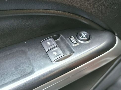 Used 2022 Chevrolet Colorado LT w/ Fleet Safety Package RWD image 23