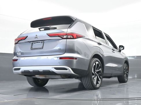 Used 2022 Mitsubishi Outlander SE image 62