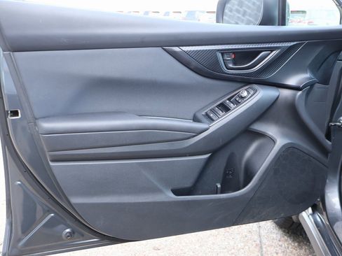 Used 2021 Subaru Crosstrek 2.0i Premium image 21