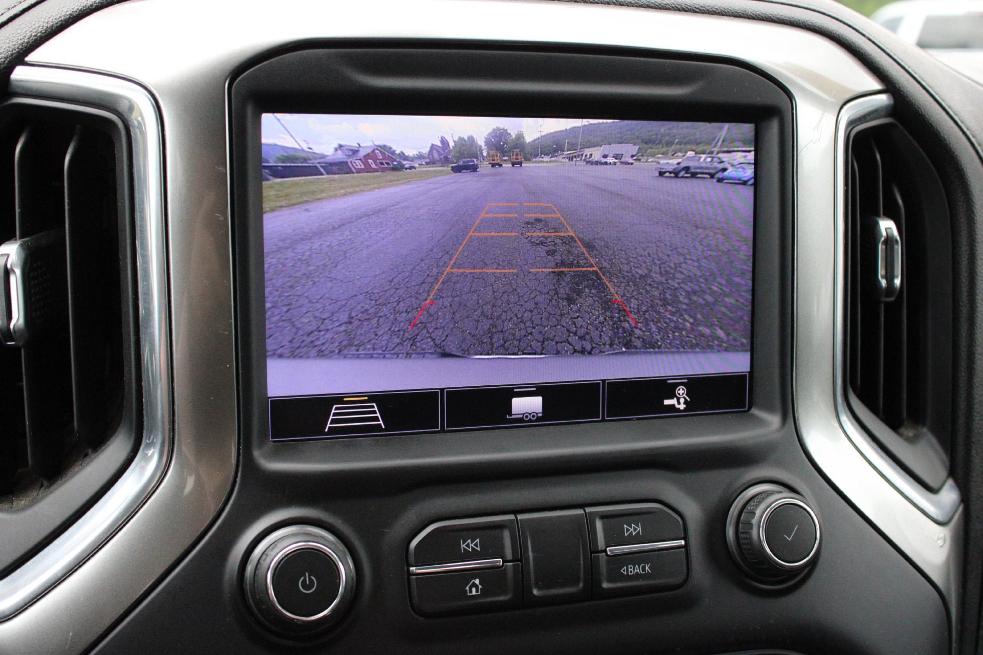 Used 2020 Chevrolet Silverado 1500 RST AWD/4WD image 37